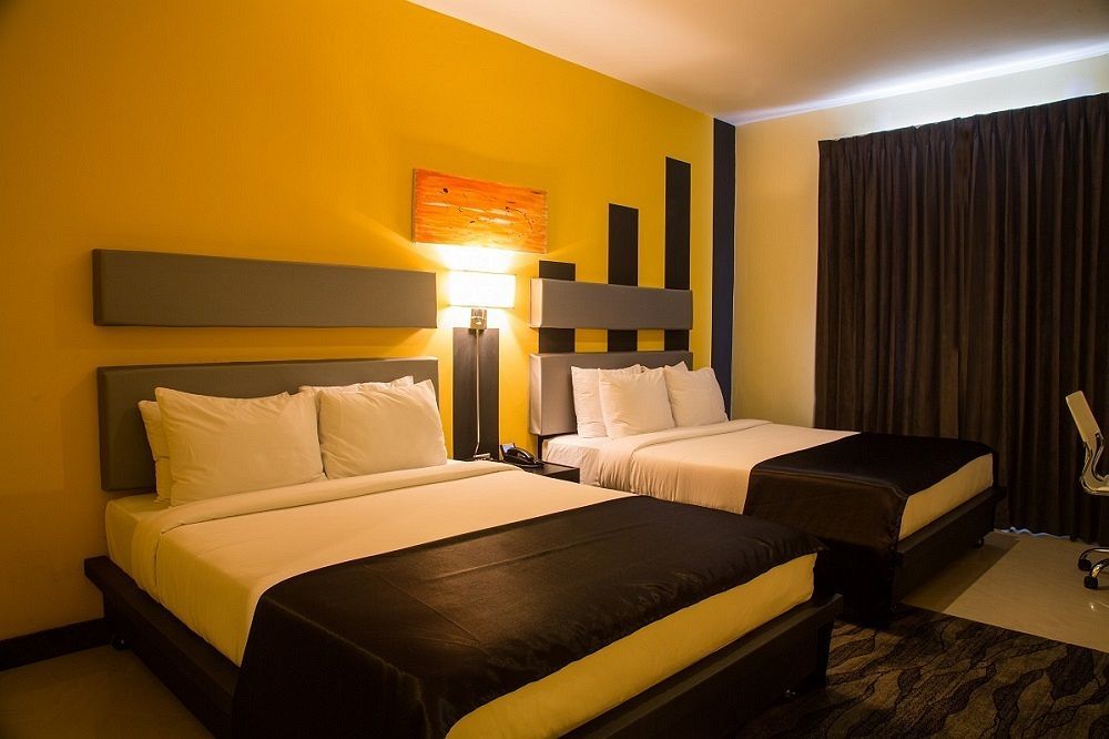 Regent Star Hotel Piarco Buitenkant foto